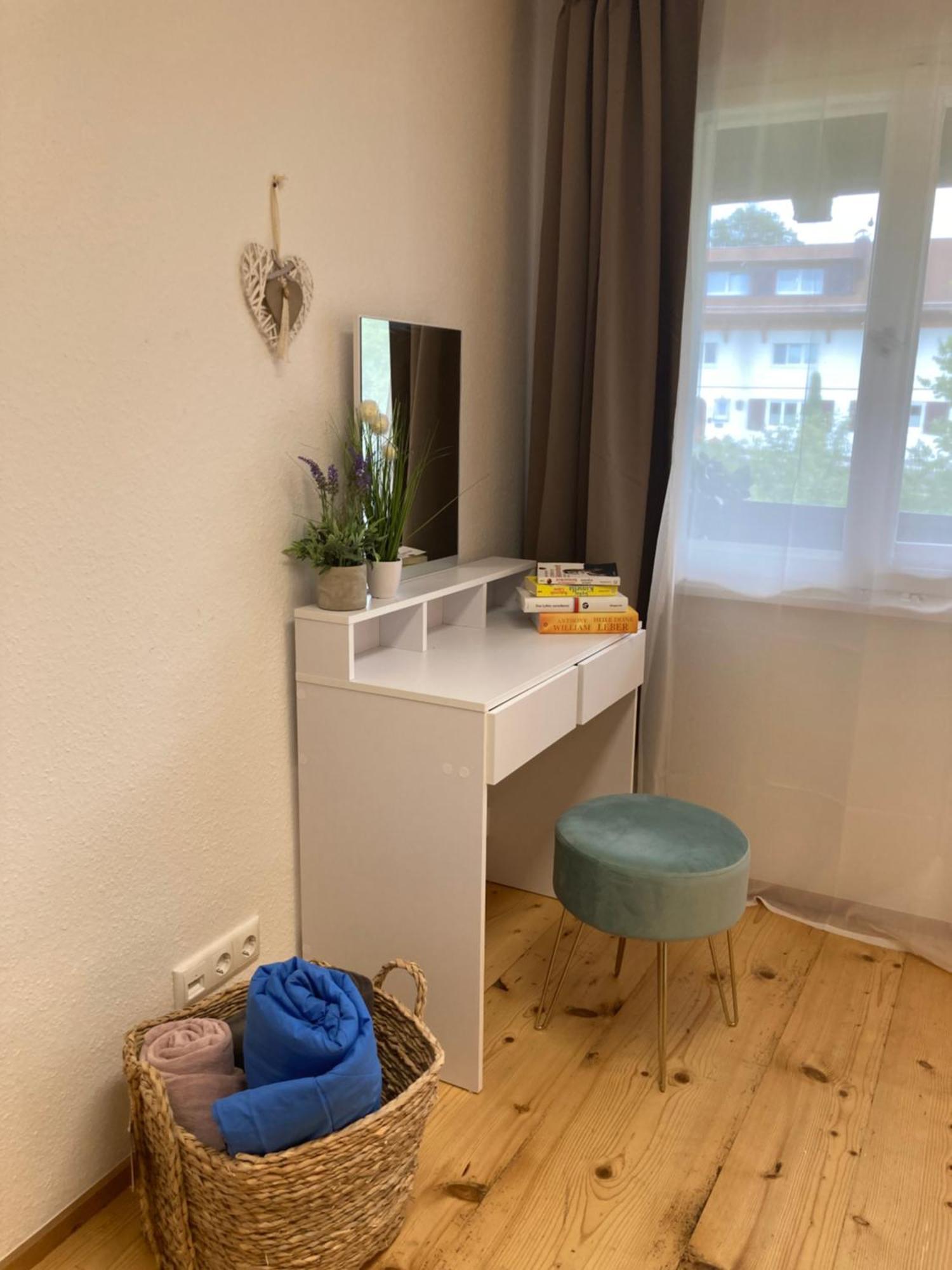 Eistaenzer Nest *
